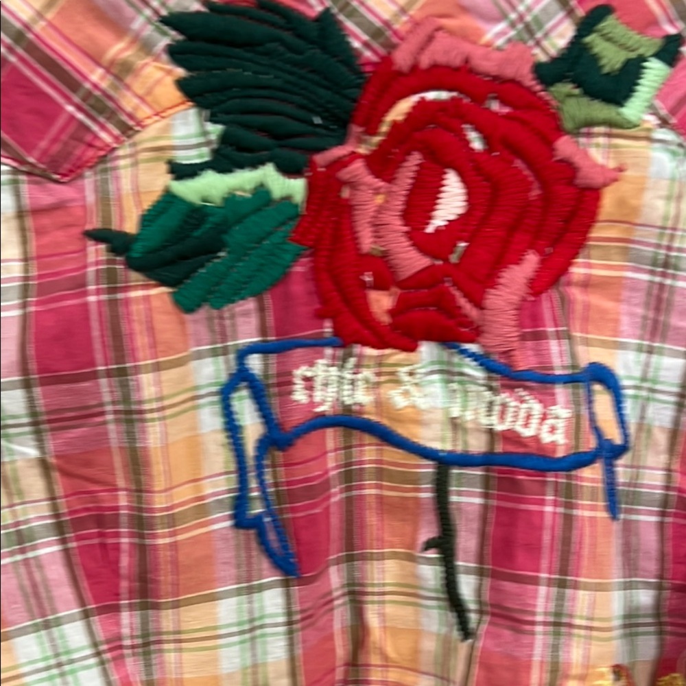 Vigoss Button Down Shirt with Western Flair embroidered flowers size medium - Picture 7 of 8